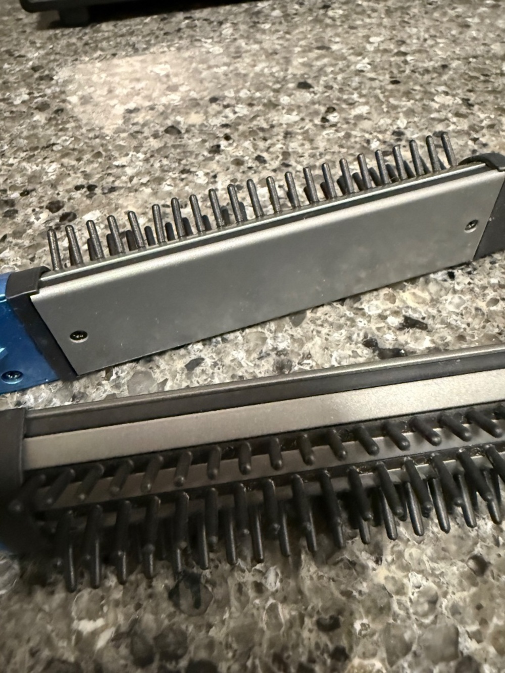 BaBylissPro Nano Titanium Omni Styler 1-1/4” Flat Iron & Style Comb BABNT8125 - Picture 5 of 8